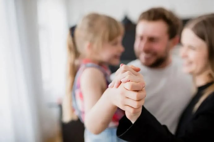 Holding Familiar: Saiba se é sempre uma boa solução para você. | Foto: Freepik.