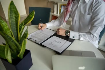 Herança de Contas Bancárias: Saiba como acessar e dividir o saldo. | Foto: Freepik.