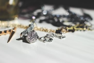 Inventários de joias e objetos de luxo: como ser justo na divisão. | Foto: Freepik.